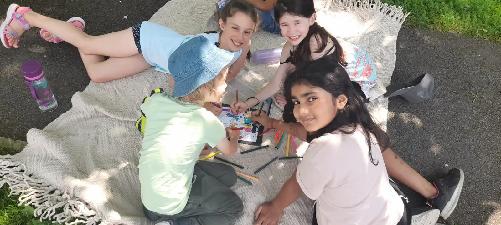 Fresh Kids background